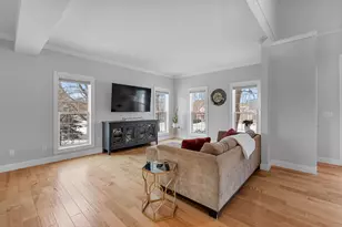 N29W26151 Coachman Dr, Pewaukee, WI 53072 - Photo 14