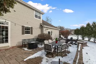 N29W26151 Coachman Dr, Pewaukee, WI 53072 - Photo 46