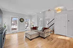 N29W26151 Coachman Dr, Pewaukee, WI 53072 - Photo 16