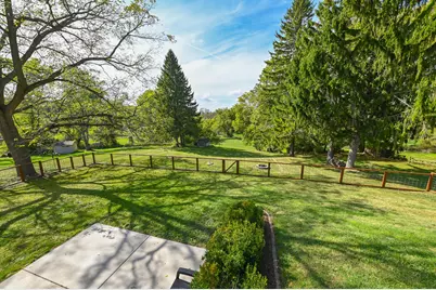 541 N Green Bay Rd, Cedarburg, WI 53012 - Photo 32