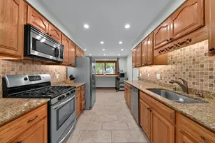 541 N Green Bay Rd, Cedarburg, WI 53012 - Photo 10