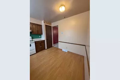 5728  Cambridge Cir #7, Racine, WI 53406 - Photo 2