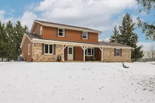 S36W28308 Quail Run, Genesee, WI 53189 - Photo 4