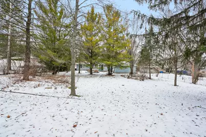 3927 W Acre Ave, Franklin, WI 53132 - Photo 4