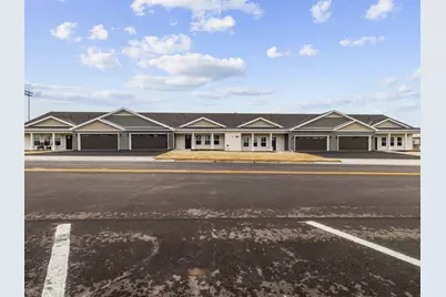 1601  Wildlife Dr #1, Kewaskum, WI 53040 - Photo 4