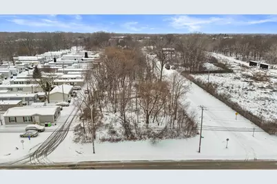 8465 S 5th Ave, Oak Creek, WI 53154 - Photo 4