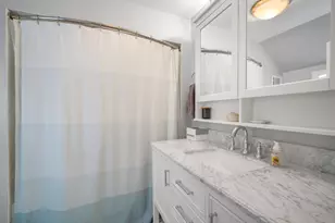 2651 N Harding Blvd, Wauwatosa, WI 53226 - Photo 16