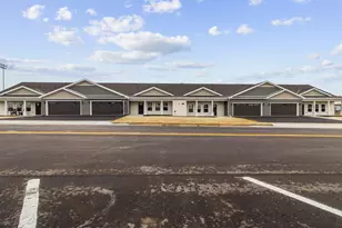 1601 Wildlife Dr, Kewaskum, WI 53040 - Photo 2