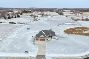 28516 Blue Crane Ct, Racine, WI 53185 - Photo 2