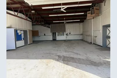 6830 S Howell Ave, Oak Creek, WI 53154 - Photo 4