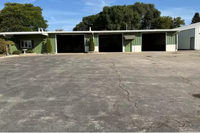 6830 S Howell Ave, Oak Creek, WI 53154 - Photo 2