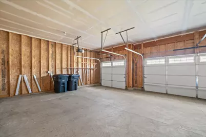 7911 W Oakwood Way, Franklin, WI 53132 - Photo 28