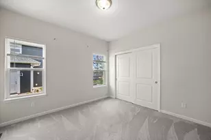 7911 W Oakwood Wy, Franklin, WI 53132 - Photo 20