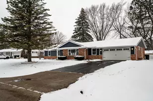 6604 W Glenbrook Rd, Brown Deer, WI 53223 - Photo 36