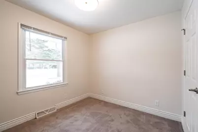 6604 W Glenbrook Rd, Brown Deer, WI 53223 - Photo 16