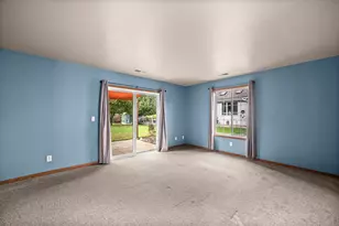 6813 Diane Dr, Newburg, WI 53090 - Photo 4