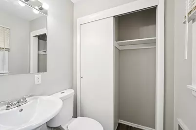 9630 W Rio St, Milwaukee, WI 53225 - Photo 14