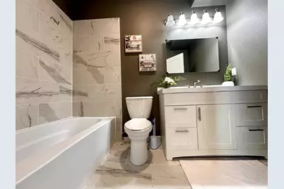 2702  Springbrook Rd, Pleasant Prairie, WI 53158 - Photo 10