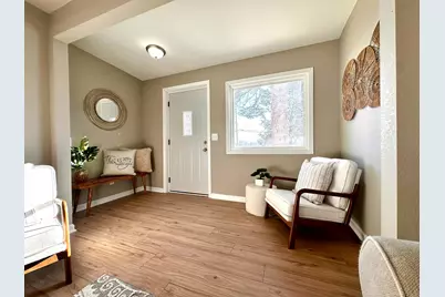 2702  Springbrook Rd, Pleasant Prairie, WI 53158 - Photo 2