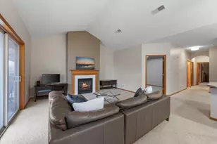 1655 New Port Vista Dr, Port Washington, WI 53024 - Photo 8