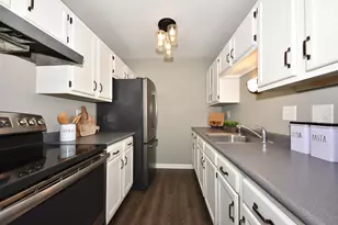 N115W17113 Armada Dr, Germantown, WI 53022 - Photo 14