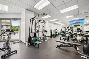 1660 N Prospect Ave, Milwaukee, WI 53202 - Photo 6