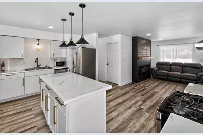 4911 N 76th St, Milwaukee, WI 53218 - Photo 6