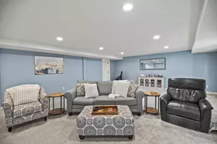 279 High Forest Dr, Grafton, WI 53012 - Photo 46