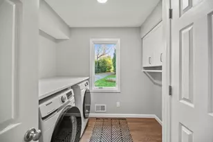 279 High Forest Dr, Grafton, WI 53012 - Photo 20