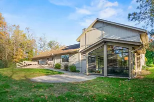 279 High Forest Dr, Grafton, WI 53012 - Photo 68