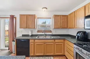 1810 N 19th St., Milwaukee, WI 53205 - Photo 14