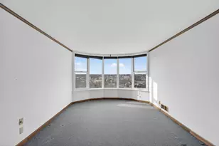 2525 S Shore Dr, Milwaukee, WI 53207 - Photo 2