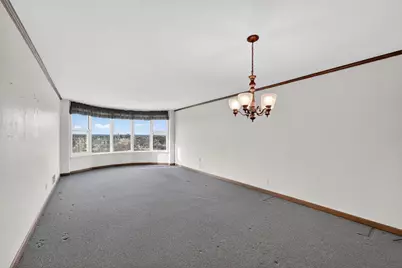 2525 S Shore Dr #11B, Milwaukee, WI 53207 - Photo 4