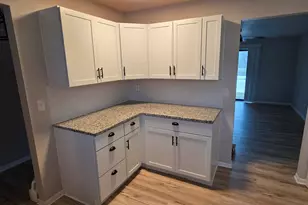 5749 Cambridge Cir, Racine, WI 53406 - Photo 8