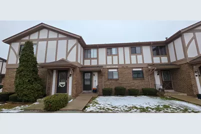 5749  Cambridge Cir #2, Racine, WI 53406 - Photo 1