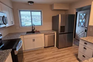 5749 Cambridge Cir, Racine, WI 53406 - Photo 6