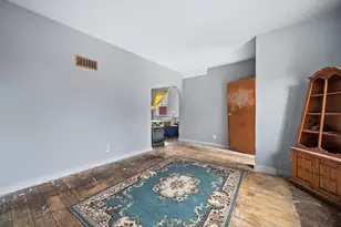 2010 N 31st St, Milwaukee, WI 53208 - Photo 6