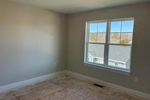 1013 Waterstone Ct, Pewaukee, WI 53072 - Photo 20