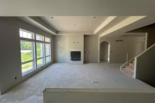 N55W25226 Crescent Hill Dr, Sussex, WI 53089 - Photo 16