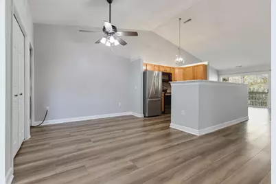 S77W19599  Lakewood Dr, Muskego, WI 53150 - Photo 6