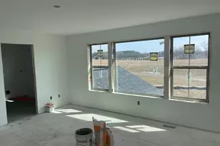 407 Ingleside Ct, Dousman, WI 53066 - Photo 4