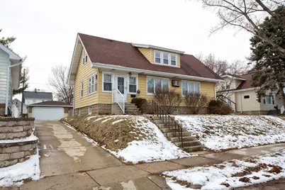 2053 S 91st St, West Allis, WI 53227 - Photo 36