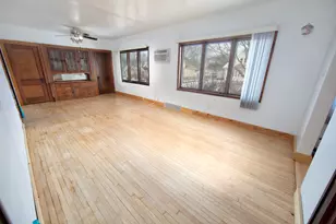 2053 S 91st St, West Allis, WI 53227 - Photo 2