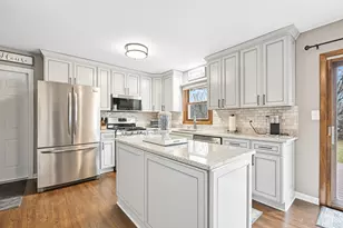 25924 Bennington Dr, Racine, WI 53185 - Photo 6