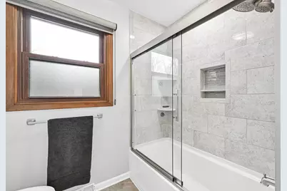 25924  Bennington Dr, Racine, WI 53185 - Photo 16