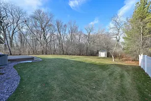 25924 Bennington Dr, Racine, WI 53185 - Photo 32