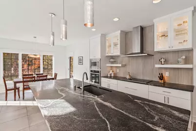 W339S271  Foxtail Ct, Delafield, WI 53066 - Photo 6