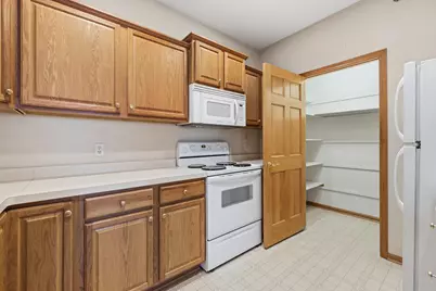 223  Fifth St #319, Hartford, WI 53027 - Photo 10