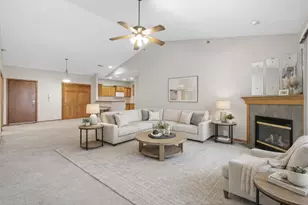 223 5th St, Hartford, WI 53027 - Photo 4