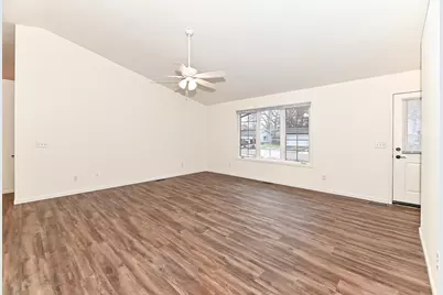 38811  91st St, Randall, WI 53105 - Photo 6